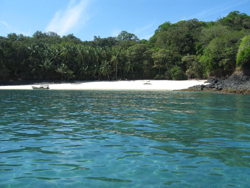 Отель Cala Mia Бока-Чика Экстерьер фото